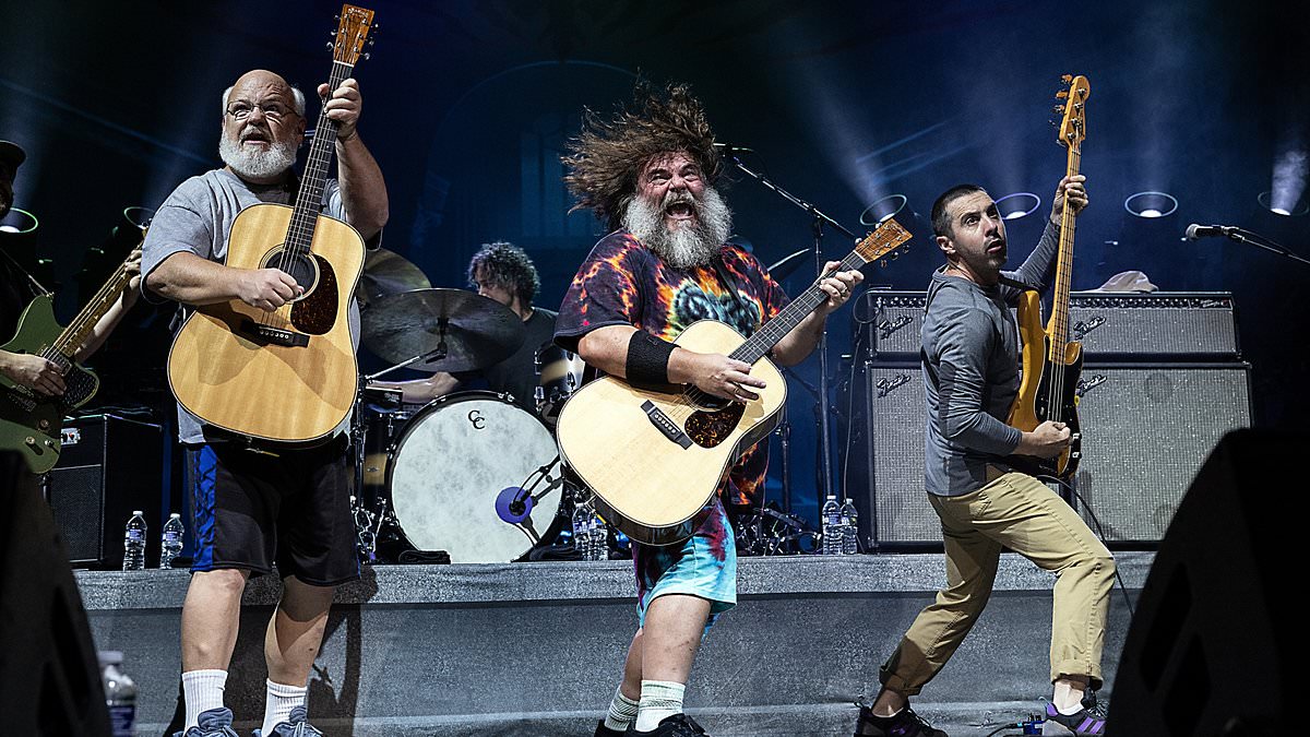 Jack Black Cancels Tenacious D Tour Following Controversial Comments